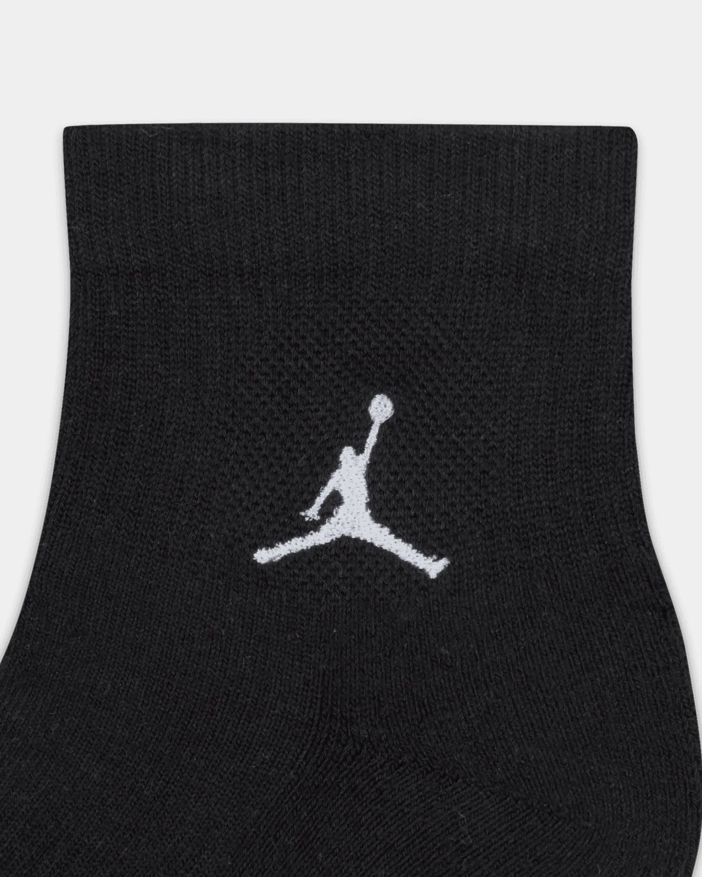 Jordan Unisex Jordan Everyday Cushioned Polyester Ankle Socks 3 Pack Black/White/Gym Red