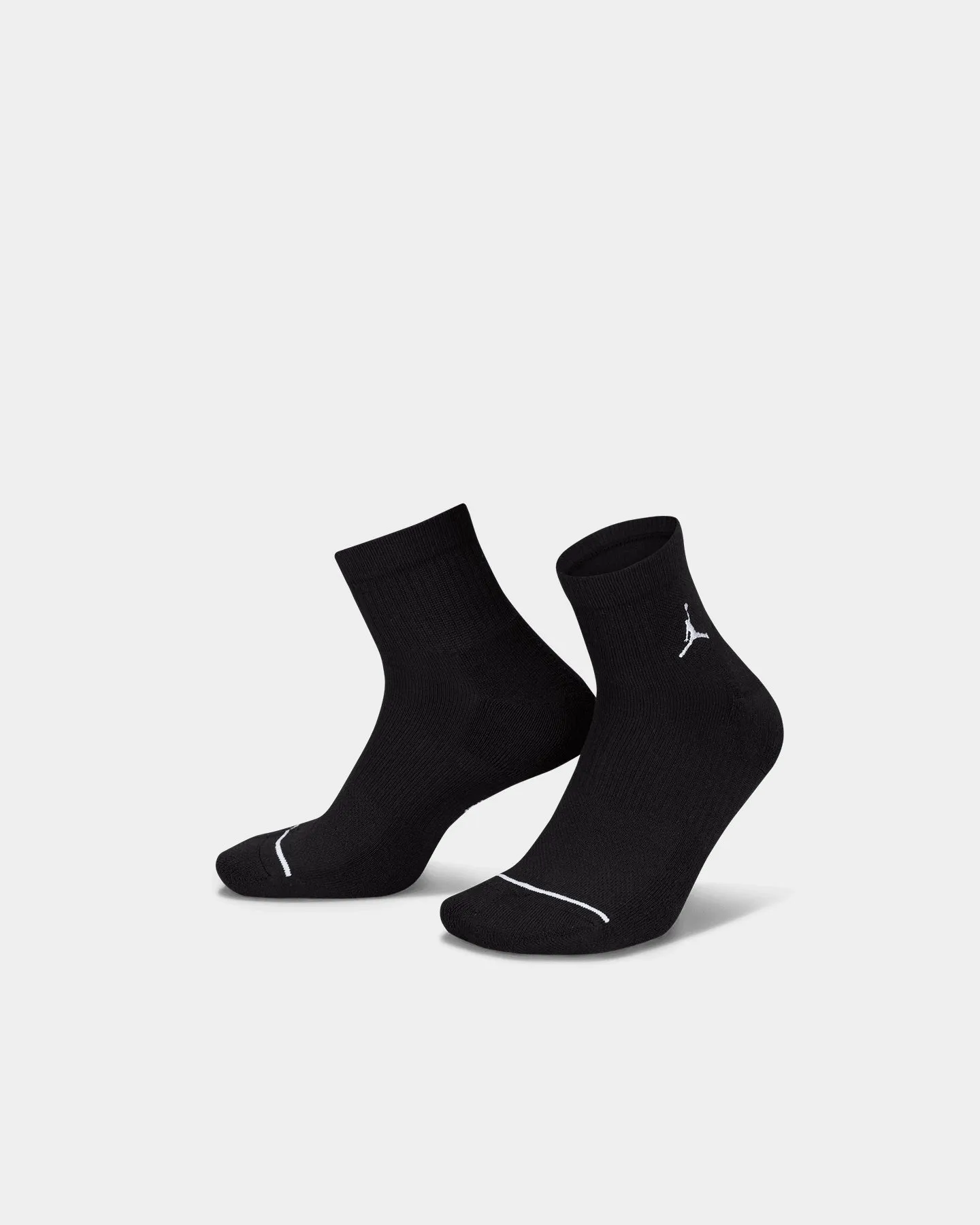 Jordan Unisex Jordan Everyday Cushioned Polyester Ankle Socks 3 Pack Black/White/Gym Red