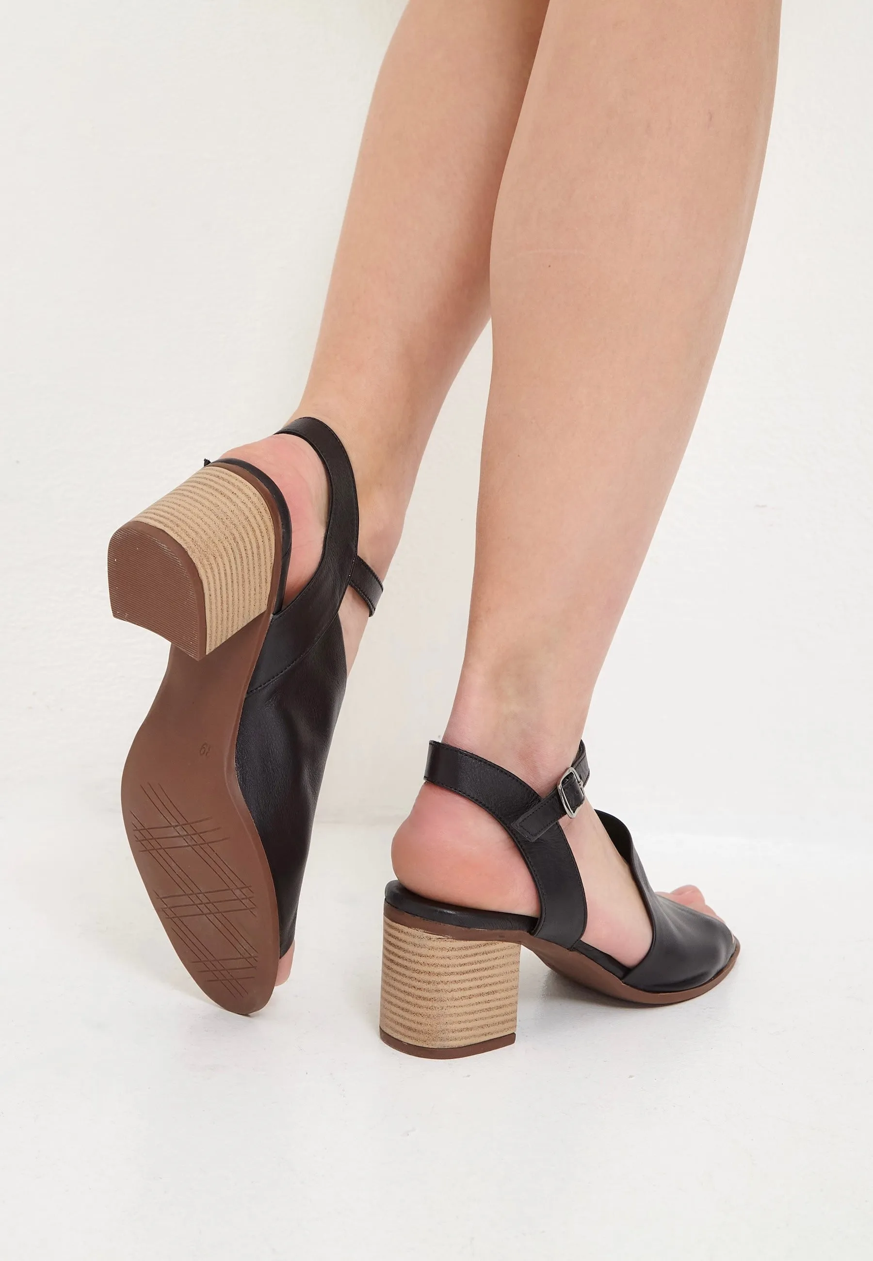 Leather Block Heeled Sandals - Black