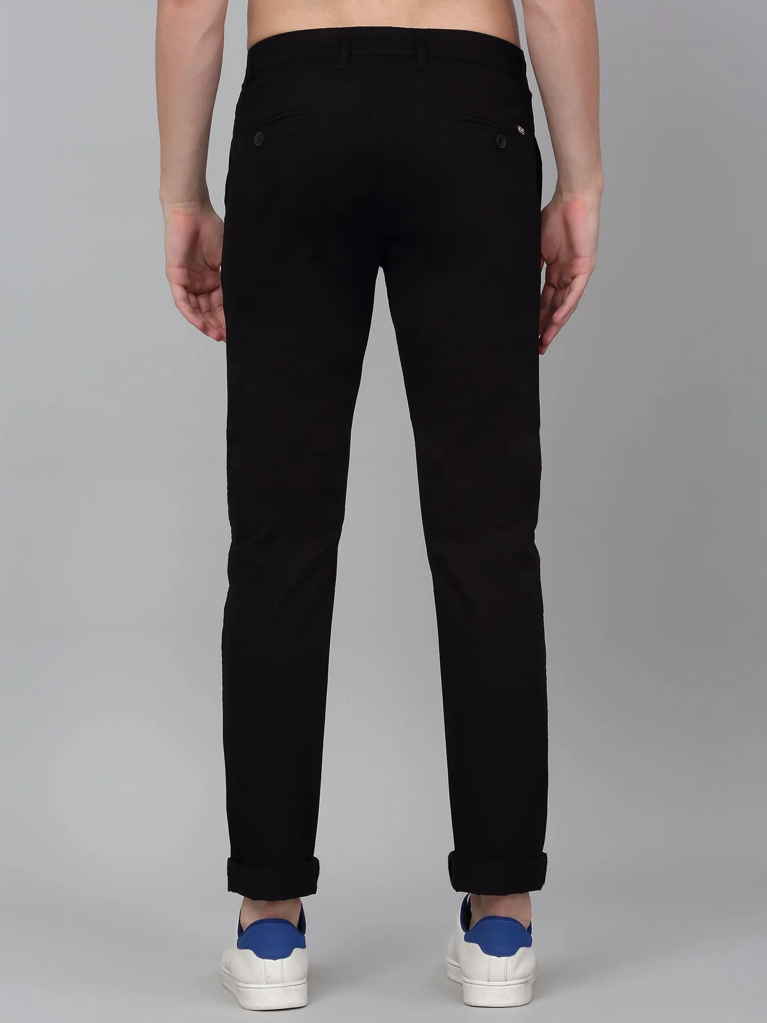 Men's Black Solid Non-Pleated Casual Trouser