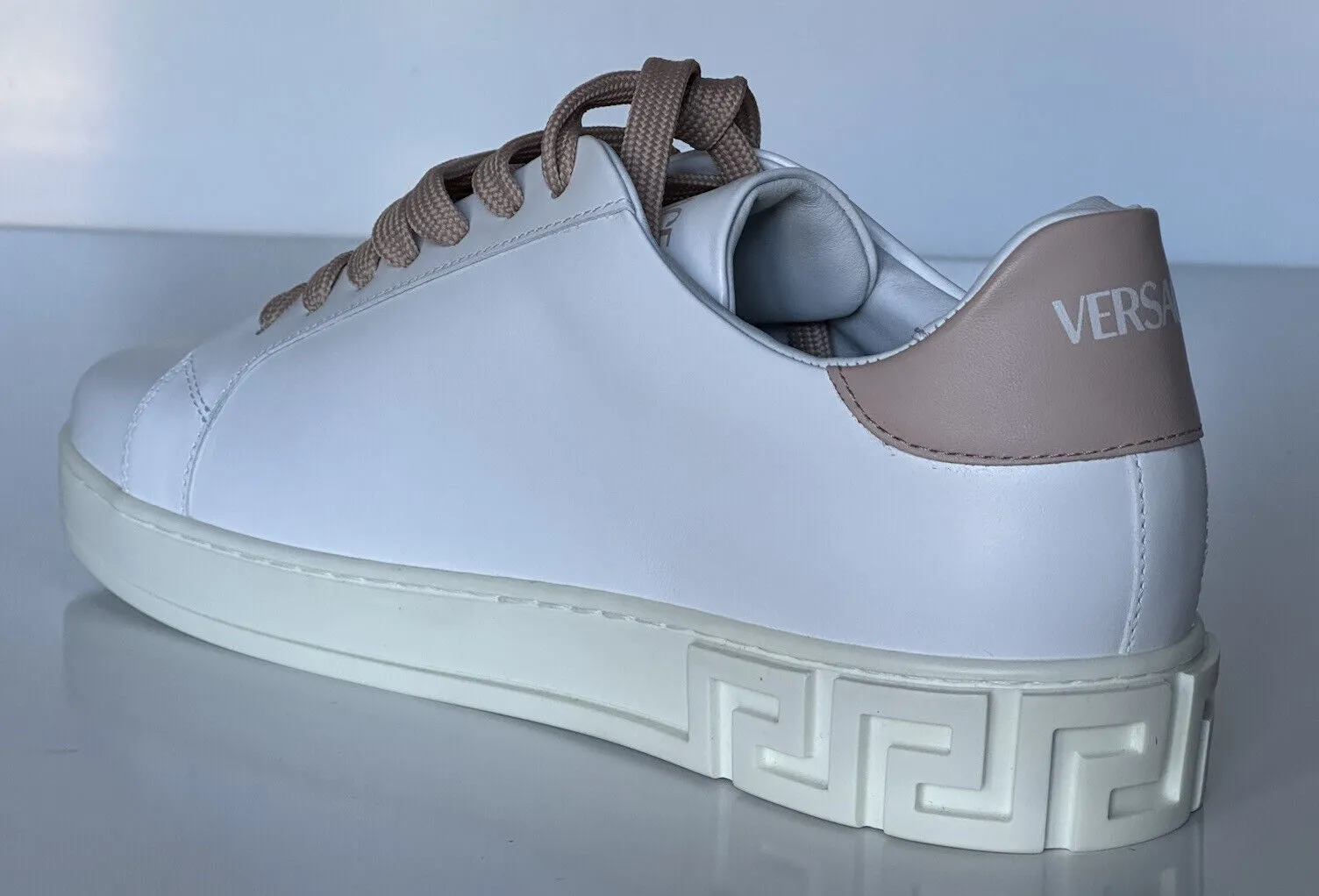 NIB $750 Versace Low Top Women's White Leather Sneakers 9 US (39 Eu) 1008962 IT