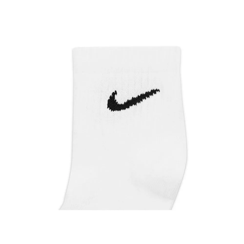 Nike Everyday Lightweight Training Ankle Socks (3 Pairs)