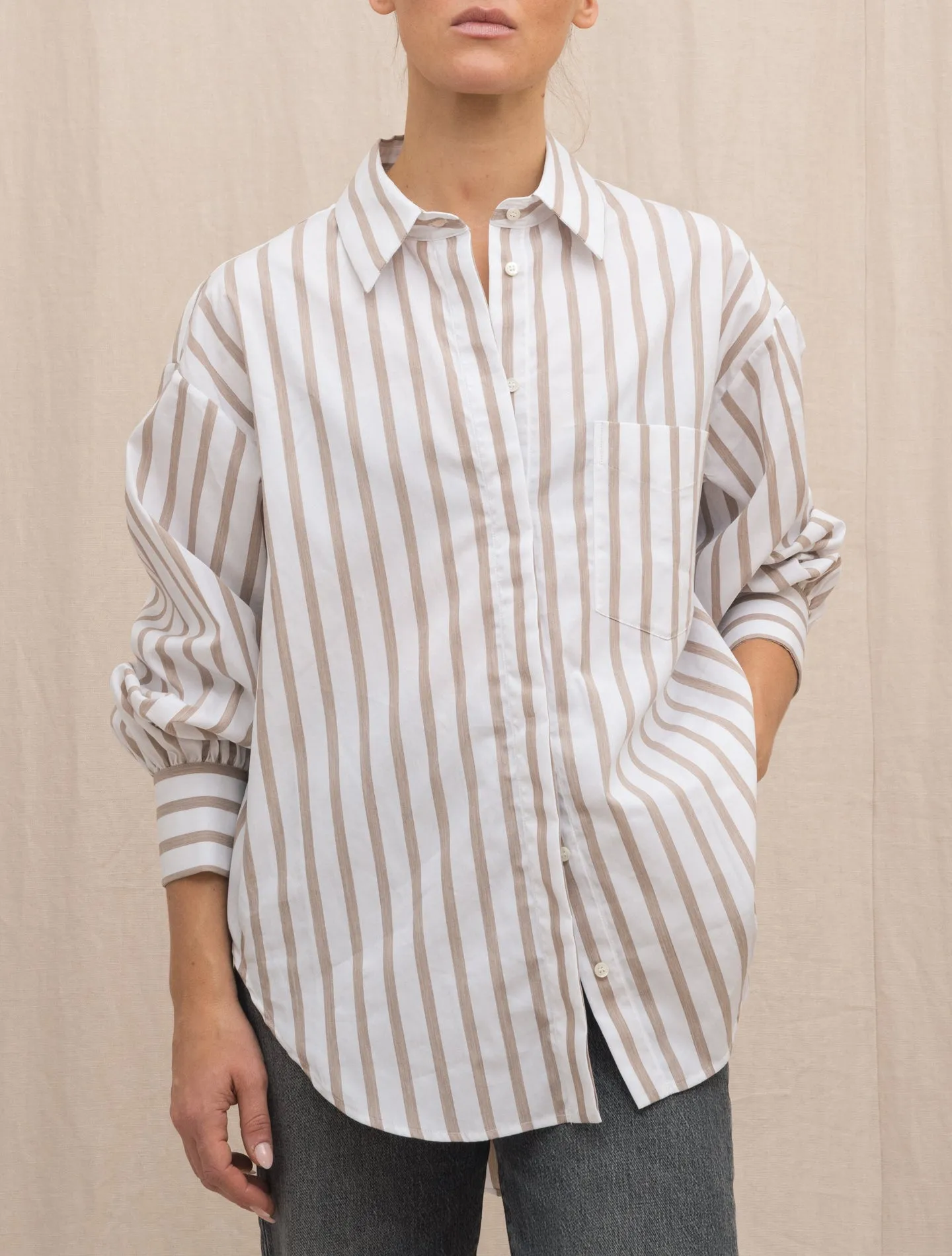 Striped Cotton Shirt w. Pocket Beige